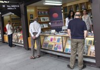 Más de 5.000 personas visitan el 'stand' del Parlamento andaluz en la Feria del Libro de Sevilla