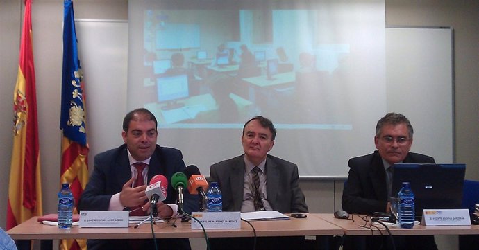 Amor, Martínez Y Escrivá En La Presentación De La Campaña 'Hazlo Por Ti'.