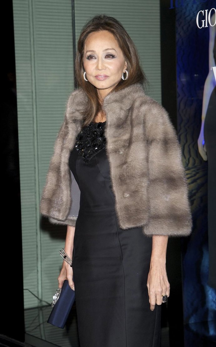 Isabel Preysler Posando En Un Photocall