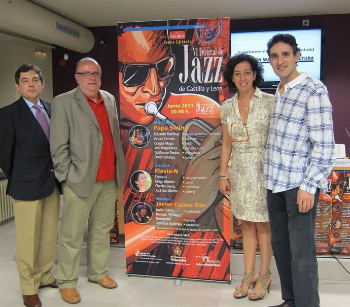 Catalapiedra Y Gutiérrez (Derecha), Durante La Presentación Del Festival.