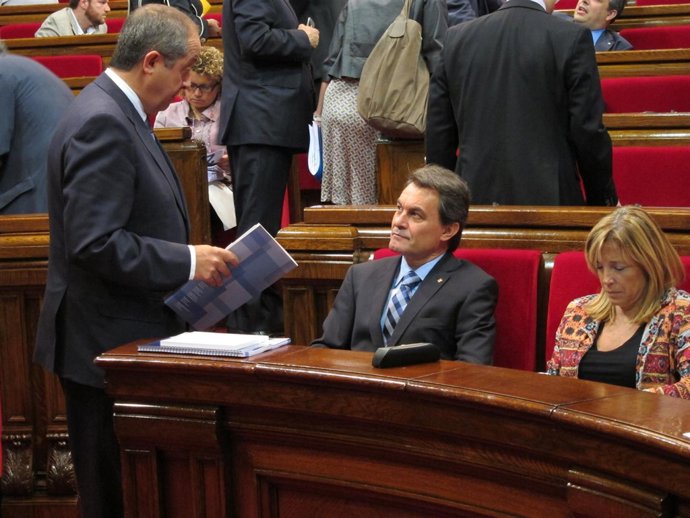 El Conseller F.Puig, El Presidente A.Mas Y La Vicepta.J.Ortega