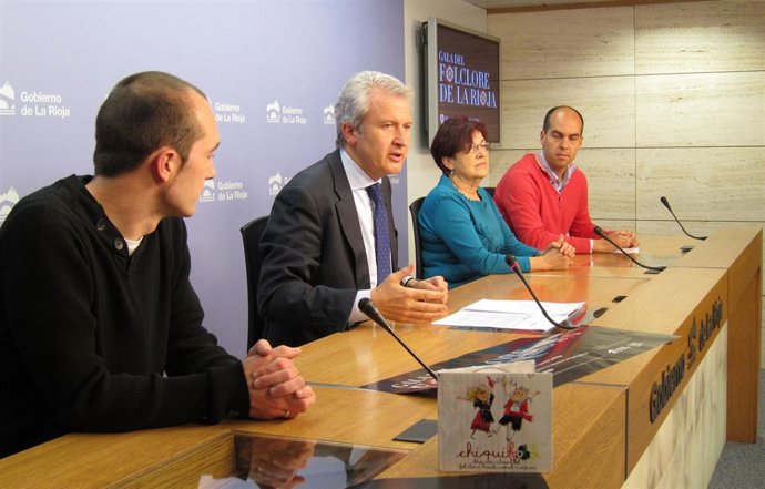 Emilio Del Río Presenta La II Gala Del Folclore De La Rioja