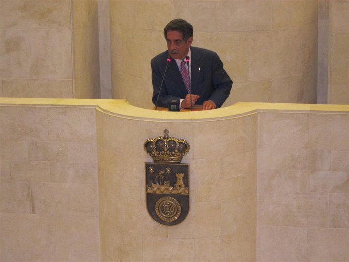 Miguel Ángel Revilla En El Parlamento. 