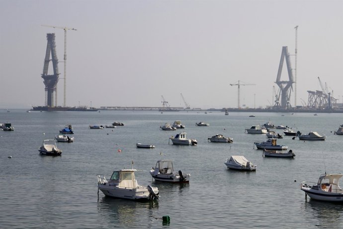 Las Obras Del Segundo Puente Vistas Desde Cádiz Capital