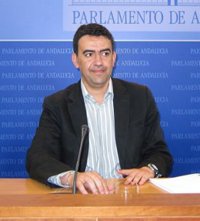 PSOE-A pedirá un pronunciamiento del Parlamento en favor de un pacto de Estado para resolver la financiación municipal