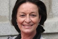 Ruth Porta adelanta que el PSOE defenderá la reducción de coches oficiales y recuerda que ya lo propusieron hace un año