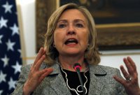 Clinton espera que Mubarak tenga un juicio justo  