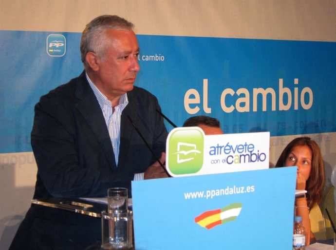 Javier Arenas, Hoy Ante La Junta Directiva De NNGG-A