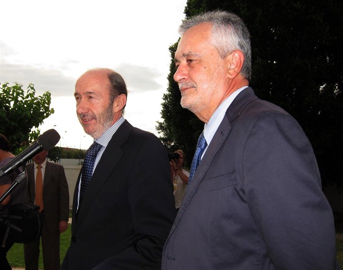 Rubalcaba En Rueda De Prensa Junto A Griñán