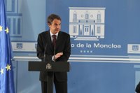 Zapatero: Bruselas debería haber reaccionado "con más contundencia" ante la crisis de los pepinos