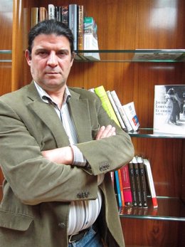El Escritor Javier Lorenzo 