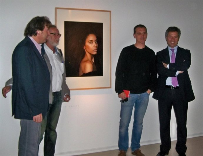 Exposición De Las Imágenes De Polientes Foto 2011