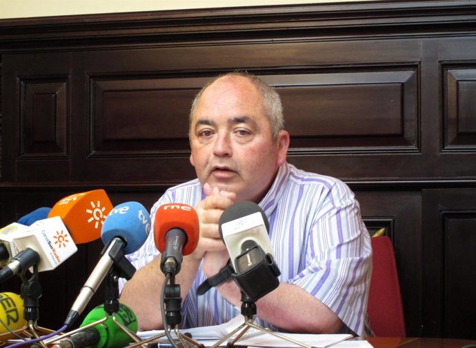 El Secretario General De UGT-A, Manuel Pastrana, Hoy En Rueda De Prensa.