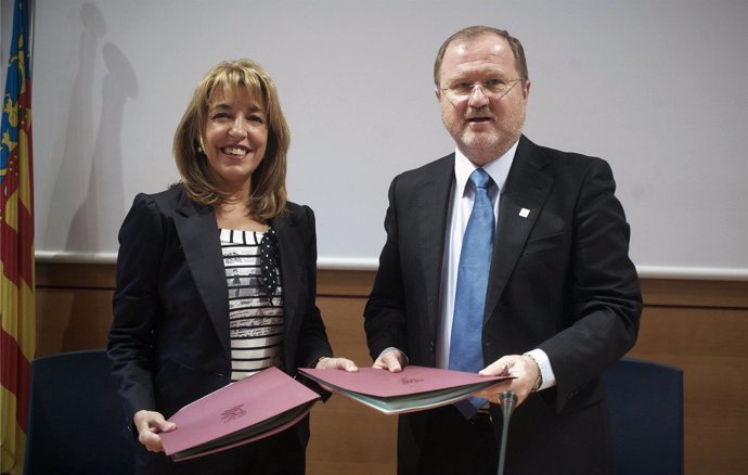 Los Consellers De Cultura, Trini Miró, Y De Educación, Alejandro Font De Mora