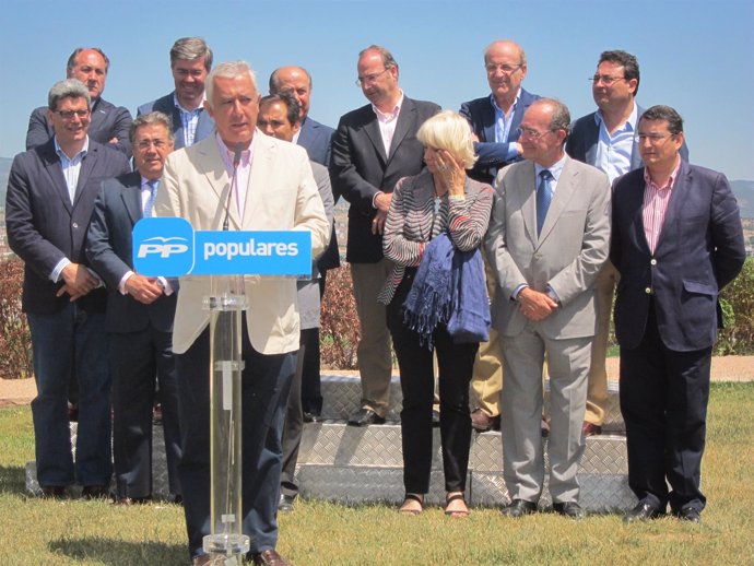 Arenas Y Alcaldes De Las Ocho Capitales Andaluzas
