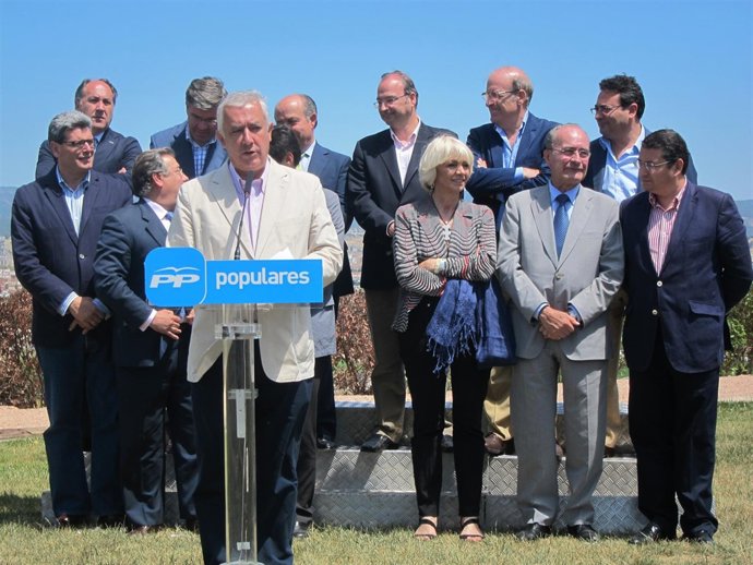 Arenas En Un Acto En Córdoba