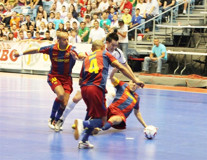 El Fc Barcelona Alusport Quiere Sentenciar Al Lobelle 