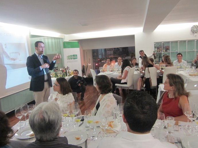 Catad De Aceite De Oliva En México Organizada Por La Junta.