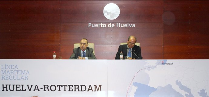 El Presidente Del Puerto, José Cejudo, Y El Presidente De La FOE, Antonio Ponce.