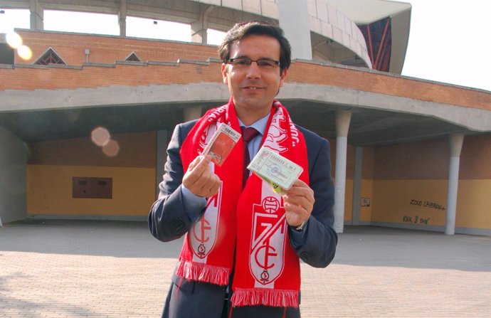 El candidato a la Alcaldía del PSOE, Francisco Cuenca,