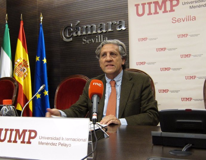 El Secretario De Estado Para La UE, Diego López Garrido.