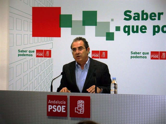 El secretario del PSOE de Almería, Diego Asensio