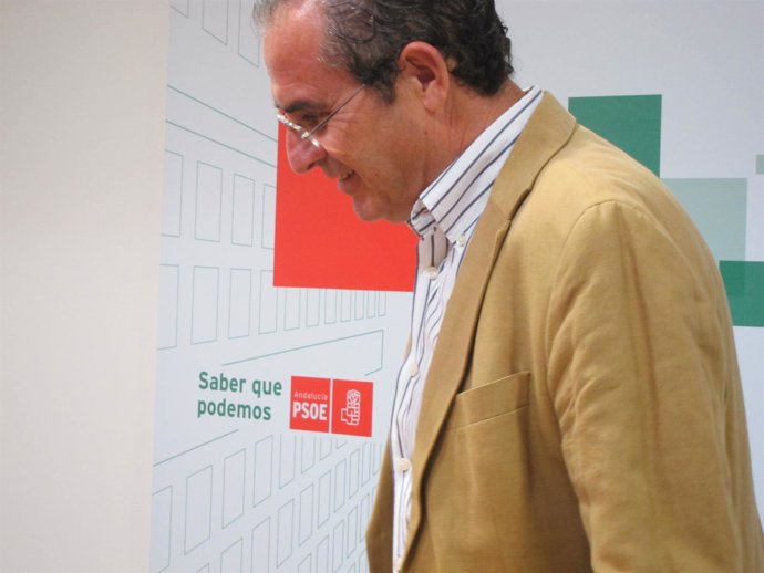 Diego Asensio Antes De Anunciar Su Dimisión Al Frente Del PSOE De Almería