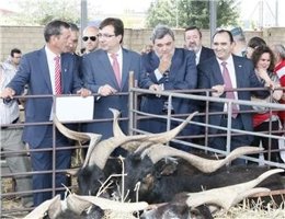Fernández Vara Visita Feria Siruela