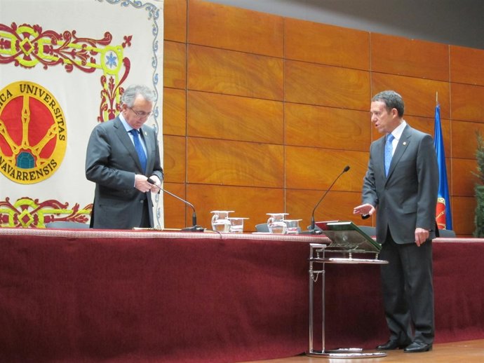 Julio Lafuente Toma Posesión Como Rector De La UPNA.