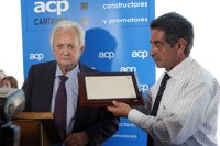 Los constructores y promotores cántabros reconocen la "sensibilidad, apoyo y deferencia" de Revilla hacia el sector