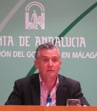Plata dice que la acusación de Asensio "no tiene sentido" y que es un asunto "exclusivo" del PSOE almeriense