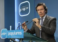 El PP pide Rubalcaba que deje de pensar en Rajoy 