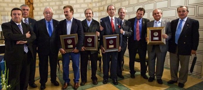 Las Comunidades Aragonesas En El Exterior Premian A Campo Vidal Y Jorge Gay