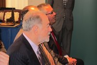 El alcalde de Oviedo achaca el descenso de exportaciones de hortalizas al "poco peso político" del Gobierno