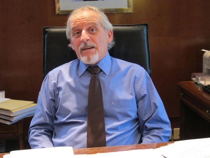 Miguel Cortizo En Su Despacho