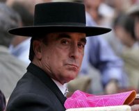 Ortega Cano continúa grave ingresado en la UCI "sin cambios evolutivos reseñables"