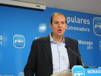 El PP extremeño pide a Zapatero que se planteé convocar elecciones "si no es capaz de darle respuesta" al AVE extremeño