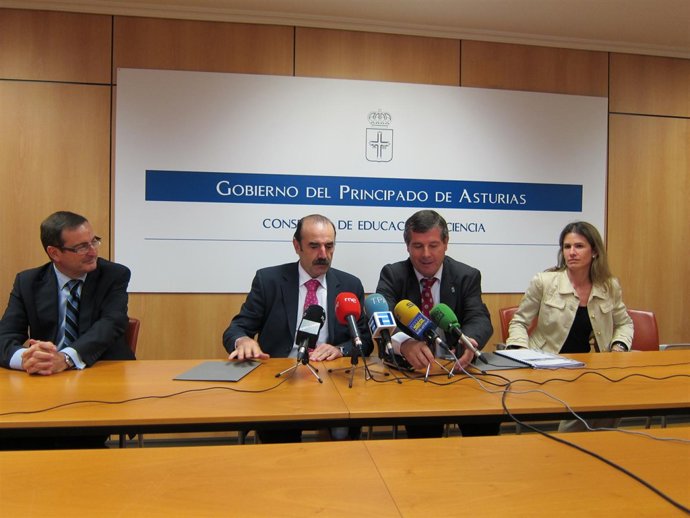 Sastre Y González Firman El Convenio