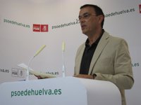 El PSOE no ve suficiente el expediente a los ediles de IU en Almonte y pide la disolución de la asamblea