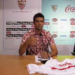 Jorge Andújar Moreno, Coke, En Su Presentación Con El Sevilla