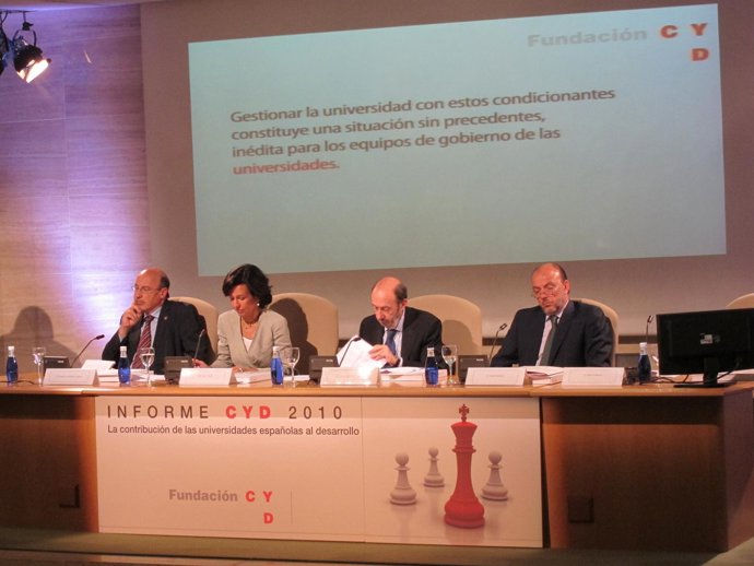 El Ministro Del Interior En La Presentación Del Informe CYD 2010