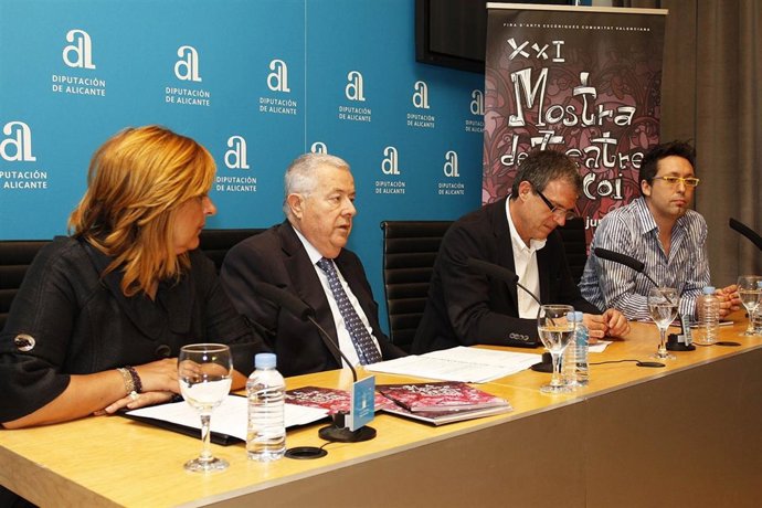 Imagen De La Presentación De La Mostra De Teatre D'alcoi