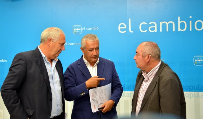 Javier Arenas, Hoy Junto A Francisco Carbonero Y Manuel Pastrana