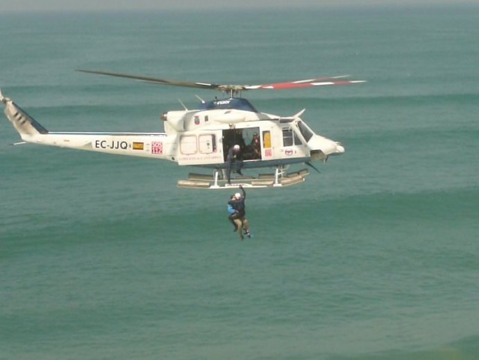 Rescate Desde El Helicóptero 112 Del Gobierno De Cantabria 