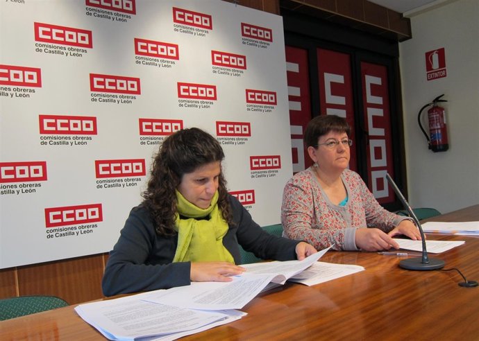 La Secretaria De La Mujer De CC.OO, Eva Espeso, En Ua Rueda De Prensa