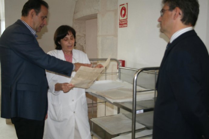 El Subdelegado Del Gobierno, Miguel Alejo, En El Archivo De Simancas