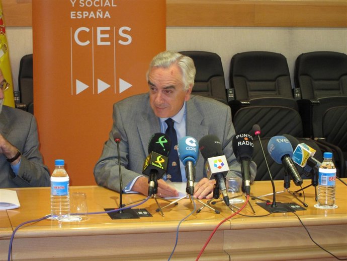 Macos Peña, Presidente Del CES