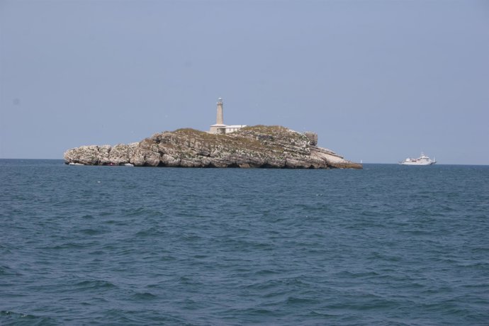 La Isla De Mouro Es Una Zona Importante De Nidificación Para Aves Marinas