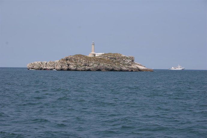 La Isla De Mouro Es Una Zona Importante De Nidificación Para Aves Marinas