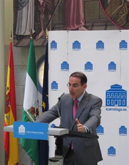 El Presidente De La CEM, Javier González De Lara